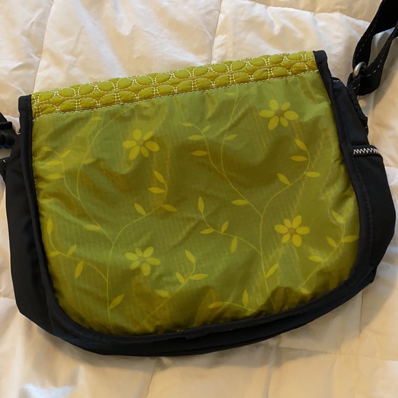 Sherpani Purse - Picture 3 of 10